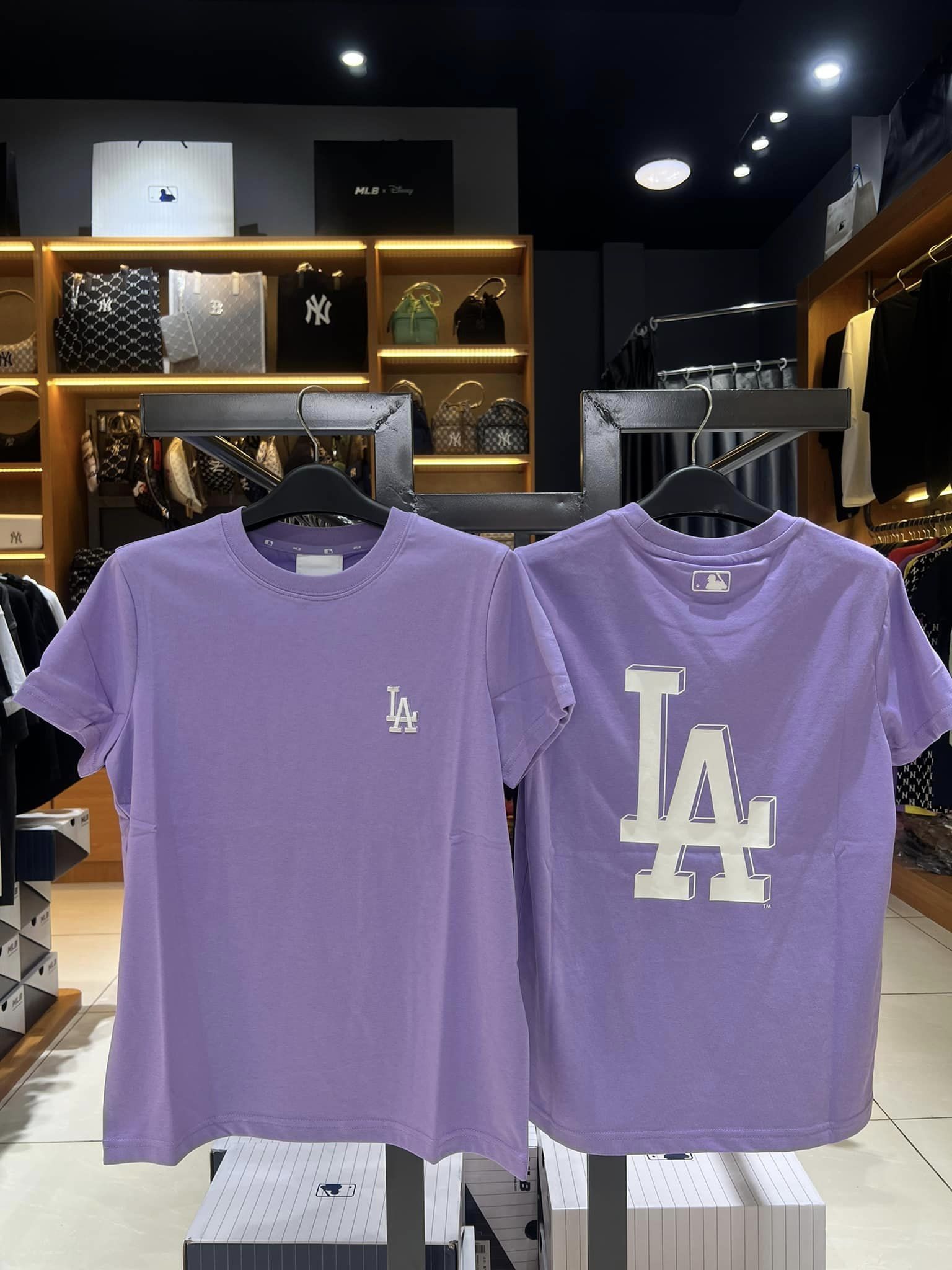 Áo MLB Tee Mono White LA Uspox Siêu thị giày thể thao chính hãng #25 Áo MLB Tee Mono White LA Uspox Siêu thị giày thể thao chính hãng